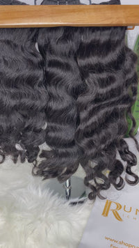 Cheveux ondulés et bouclés de Birmanie bruts